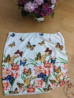 White Floral & Butterfly Print Women's Skirt Swim - Bikini Covers 🌺